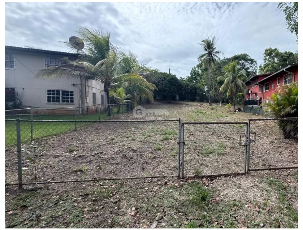 CLAYTON / 876M / TERRENO PLANO / ZONIFICACION R2D1 / SOBRE VIA