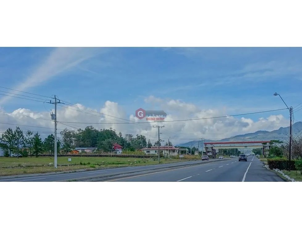 TERRENO COMERCIAL / FRENTE A CARRETERA PRINCIPAL VIA BOQUETE / 1430M