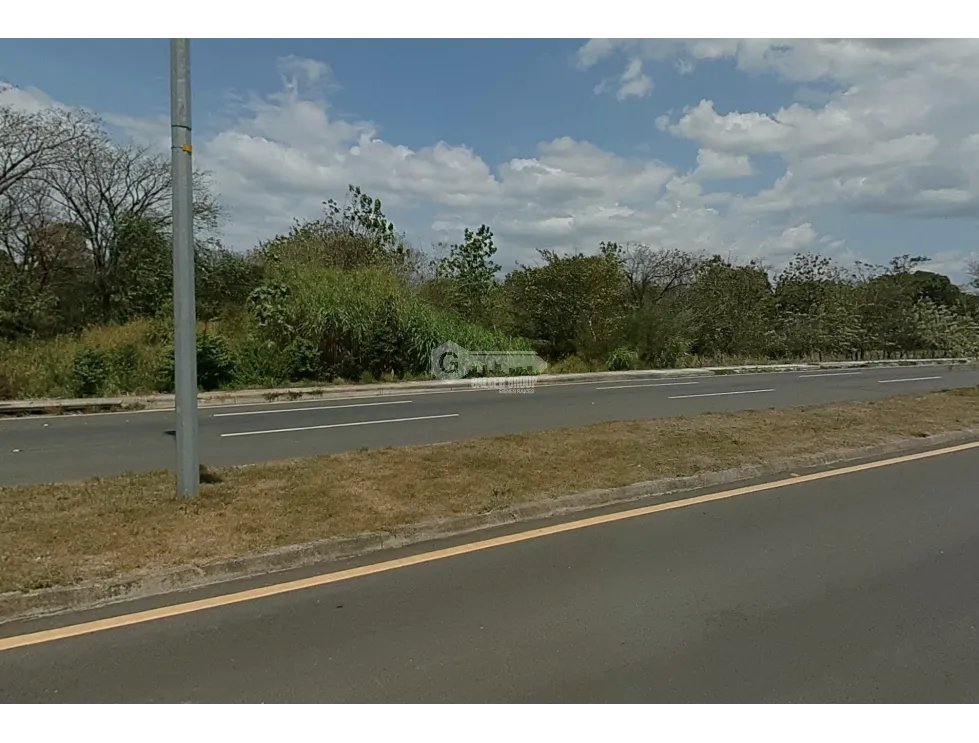 SE VENDE TERRENO COMERCIAL EN LA MESA DE VERAGUAS VIA INTERAMERICANA