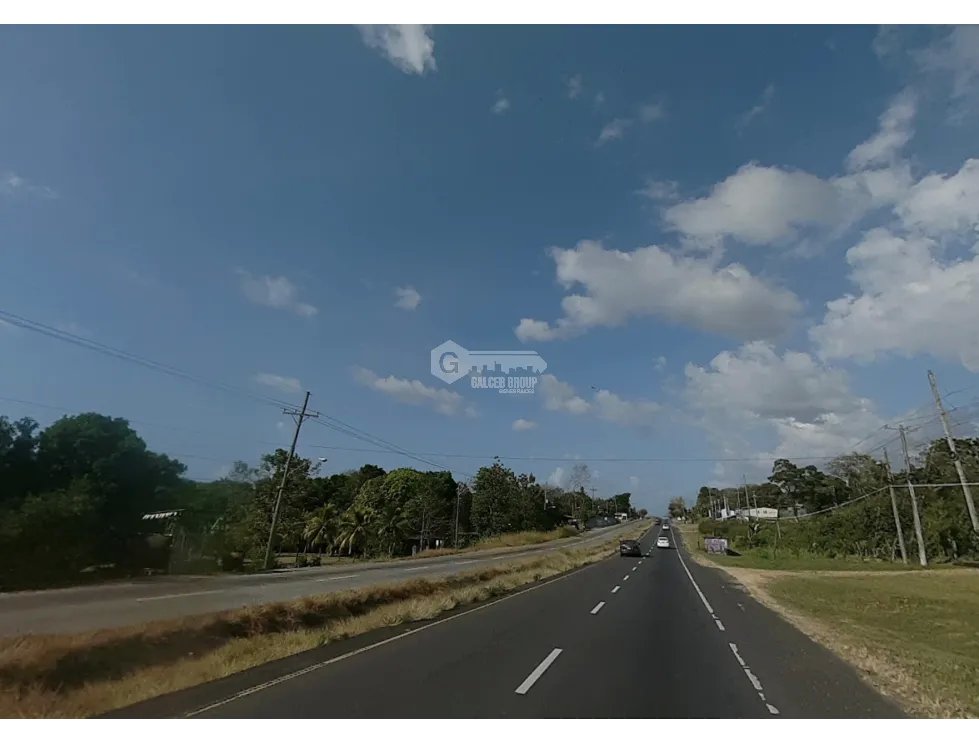 SE VENDE TERRENO COMERCIAL EN CAPIRA 1300M SOBRE VIA INTERAMERICANA
