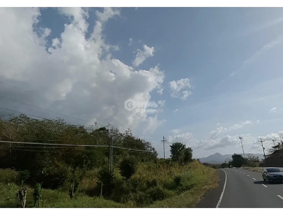 SE VENDE TERRENO COMERCIAL EN CAPIRA 1300M SOBRE VIA INTERAMERICANA