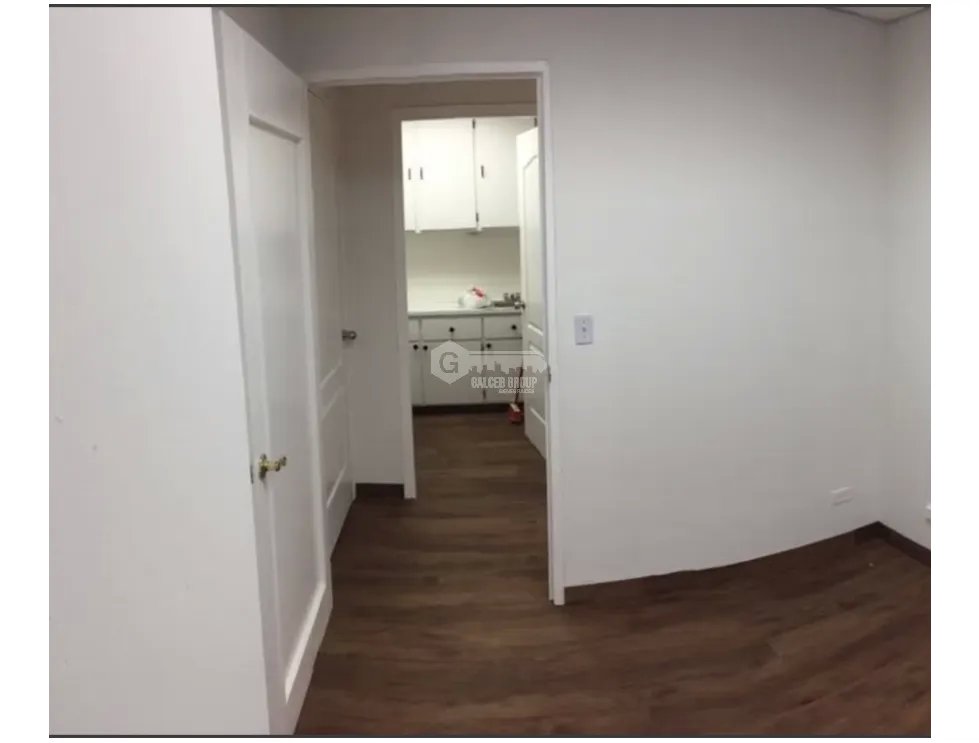 OBARRIO / PLAZA EJECUTIVA / 78M / DIVISIONES / PISO MEDIO / SOBRE VIA