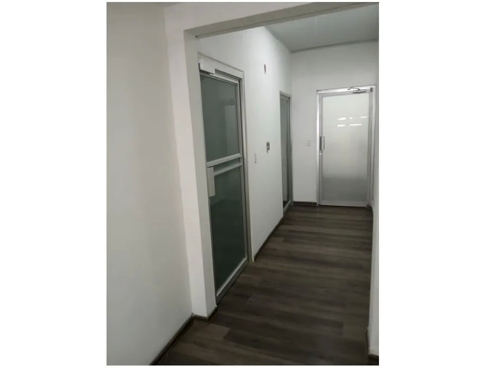 EL CARMEN / PLAZA LINAMAR / 130M / PLANTA BAJA / DIVISIONES / VACIO