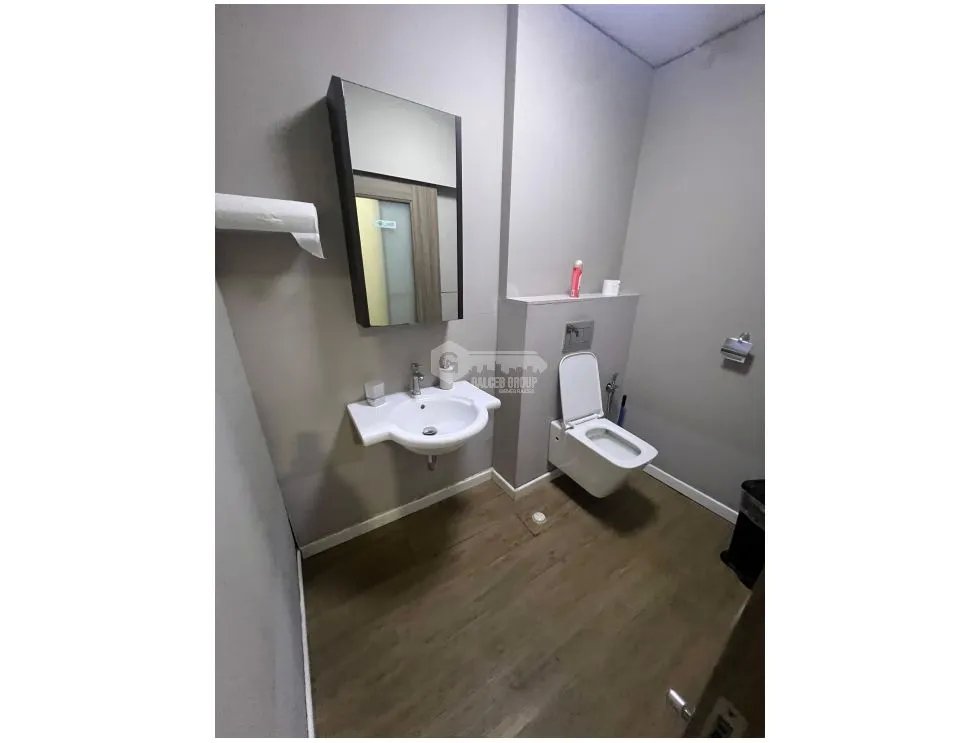 COSTA DEL ESTE / 233M / 2 PARKING / PISO BAJO / SOBRE VIA / OFICINAS