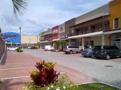 91422 - Coronado - locales - plaza las pergolas
