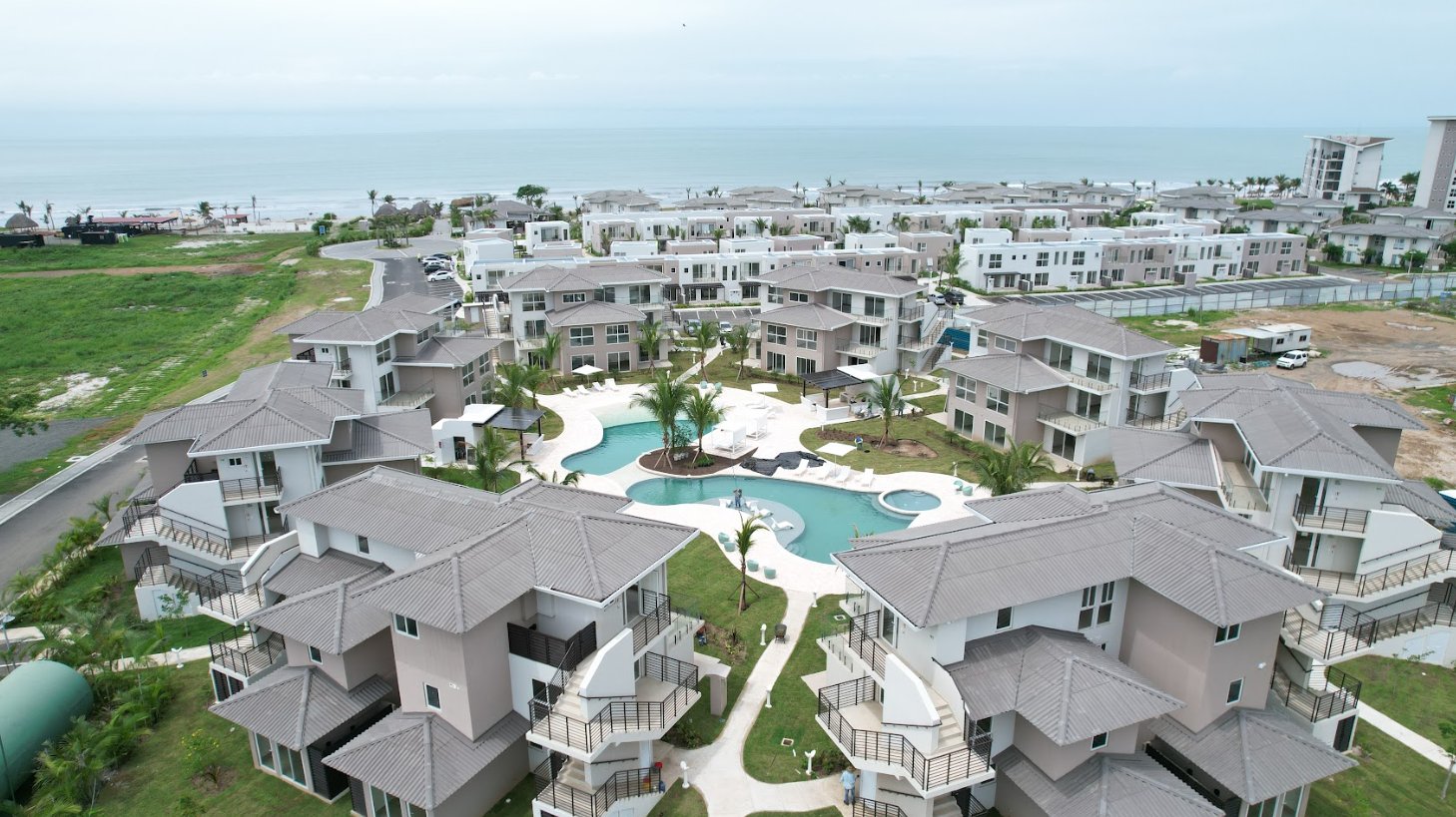 Playa Caracol, Brisas del Mar