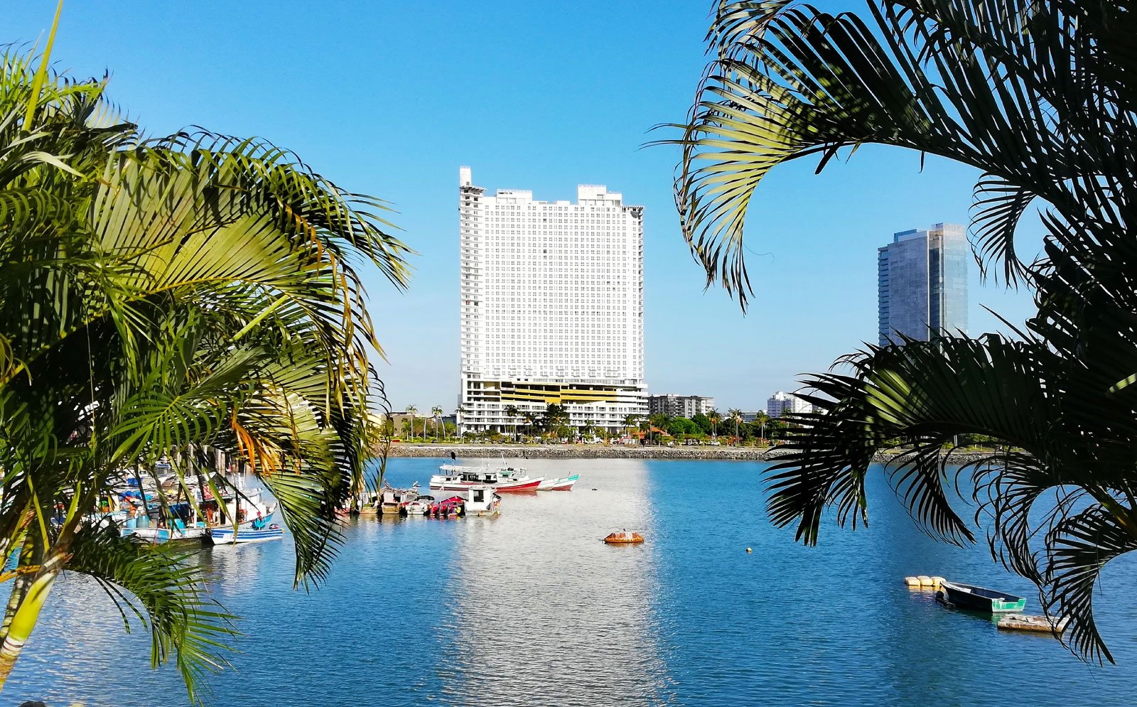 Avenida Balboa - The Sands