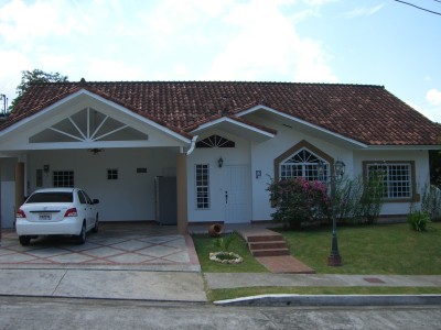 10623 - Club de golf - san miguelito - casas