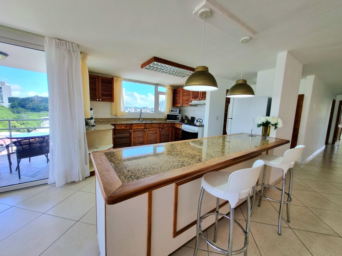 Penthouse espacioso y bien situado, llave en mano, en El Cangrejo