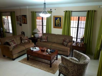 112926 - Altos de panama - properties