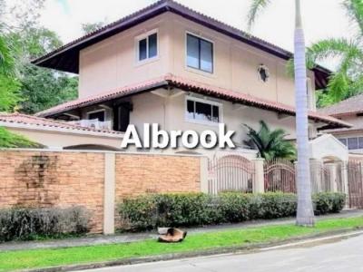 127135 - Albrook - casas