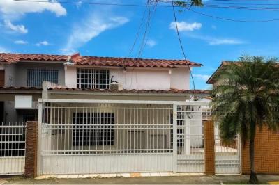 130450 - Chanis - casas