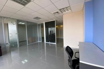 132001 - Costa del este - offices