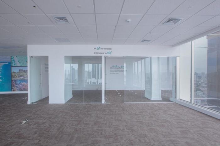 Venta de oficina en área bancaria, obarrio