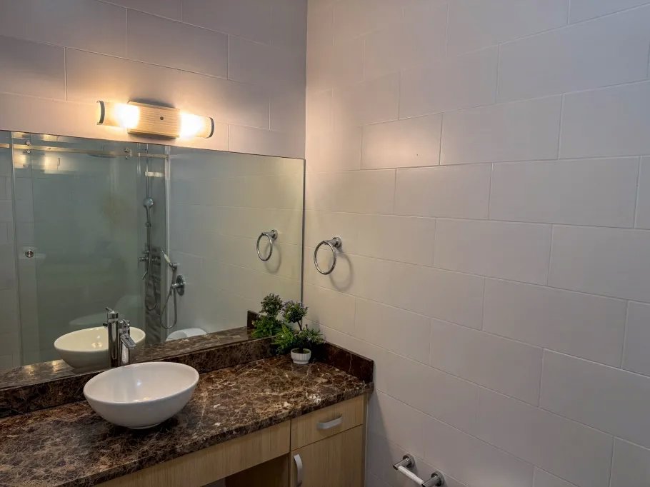 Venta de apartamento en Causeway de Amador, Isla Perico, PH Brisas de Amador