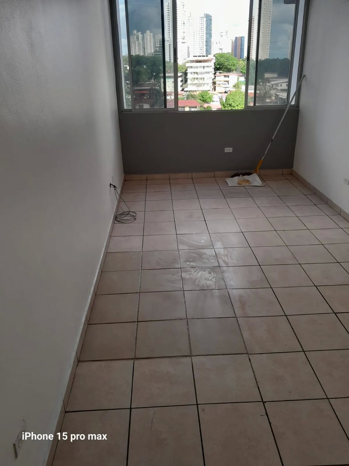 Venta apartamento PH Plaza Valencia,Via España