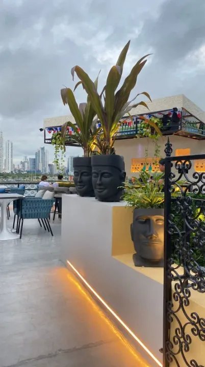 Venta de Local Comercial en Casco Viejo