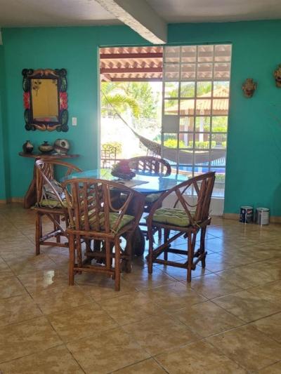 137040 - Las lajas - properties