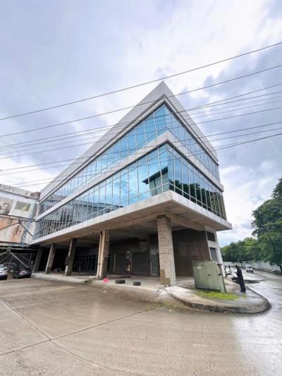 138639 - Colón - commercials