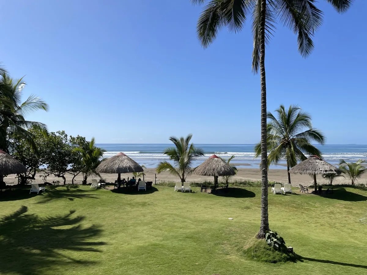 Profitable Beach-Front Hotel in Las Lajas