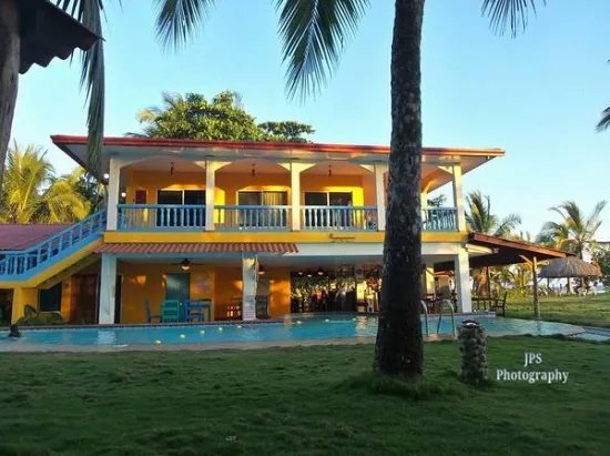 Profitable Beach-Front Hotel in Las Lajas