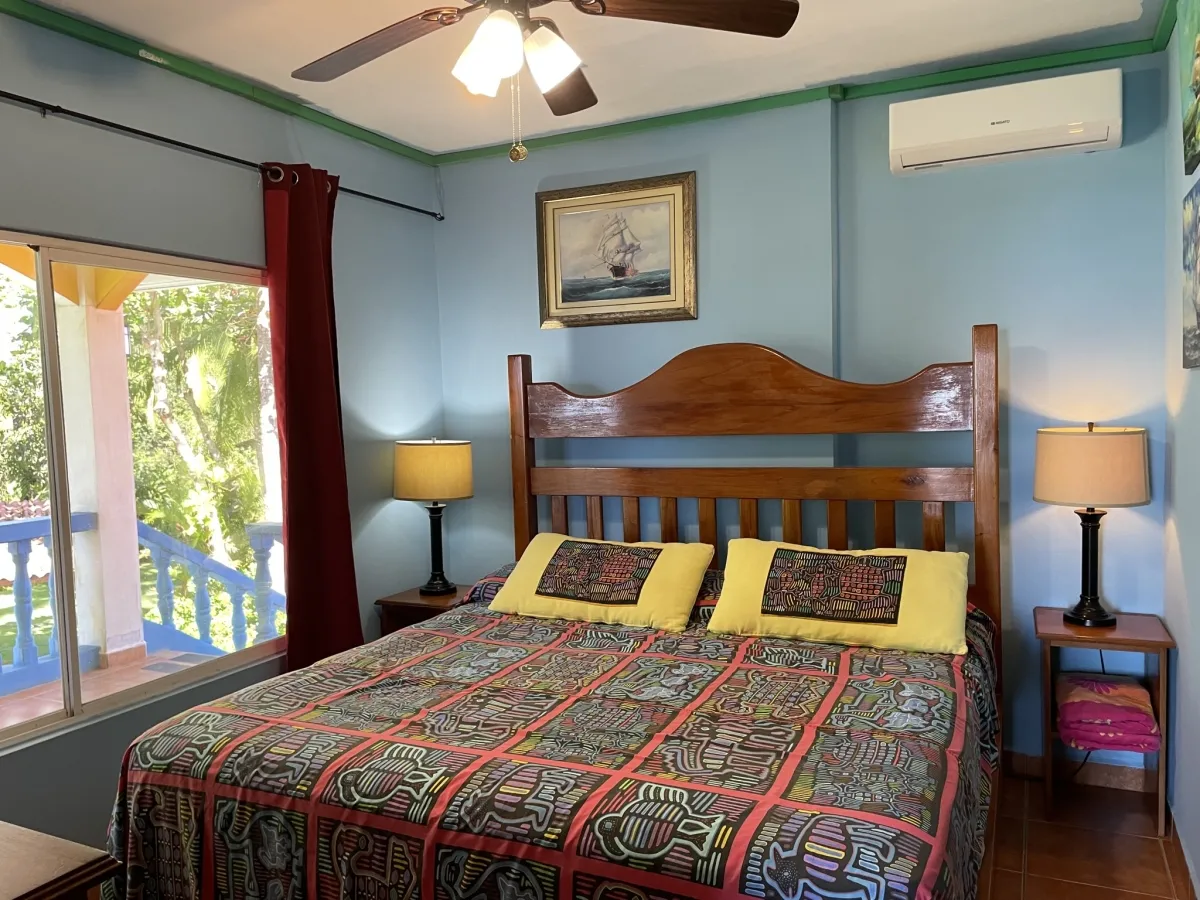 Rentable Hotel de Playa en Las Lajas