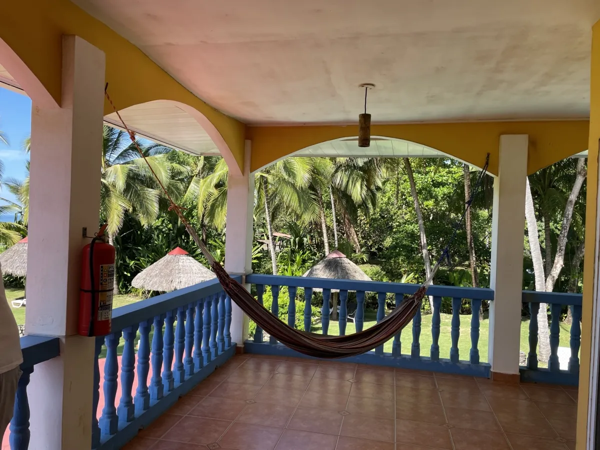 Rentable Hotel de Playa en Las Lajas