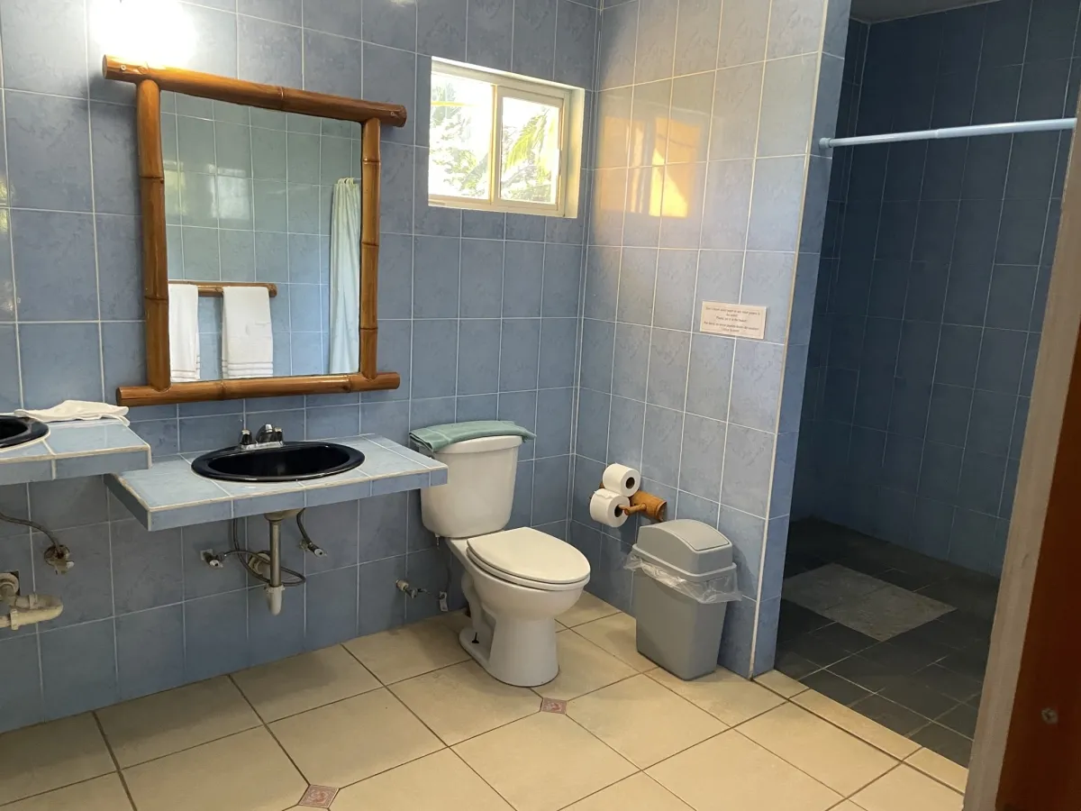Rentable Hotel de Playa en Las Lajas