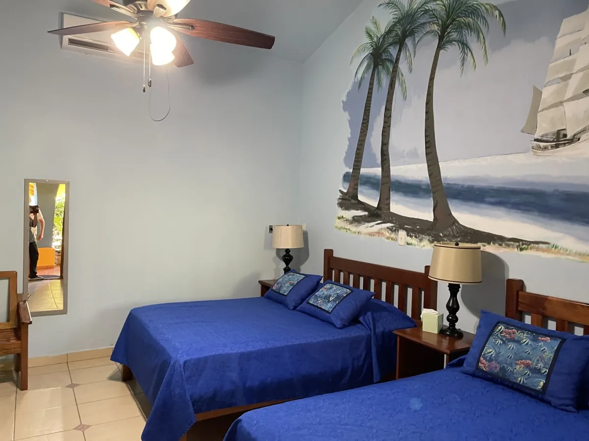 Rentable Hotel de Playa en Las Lajas