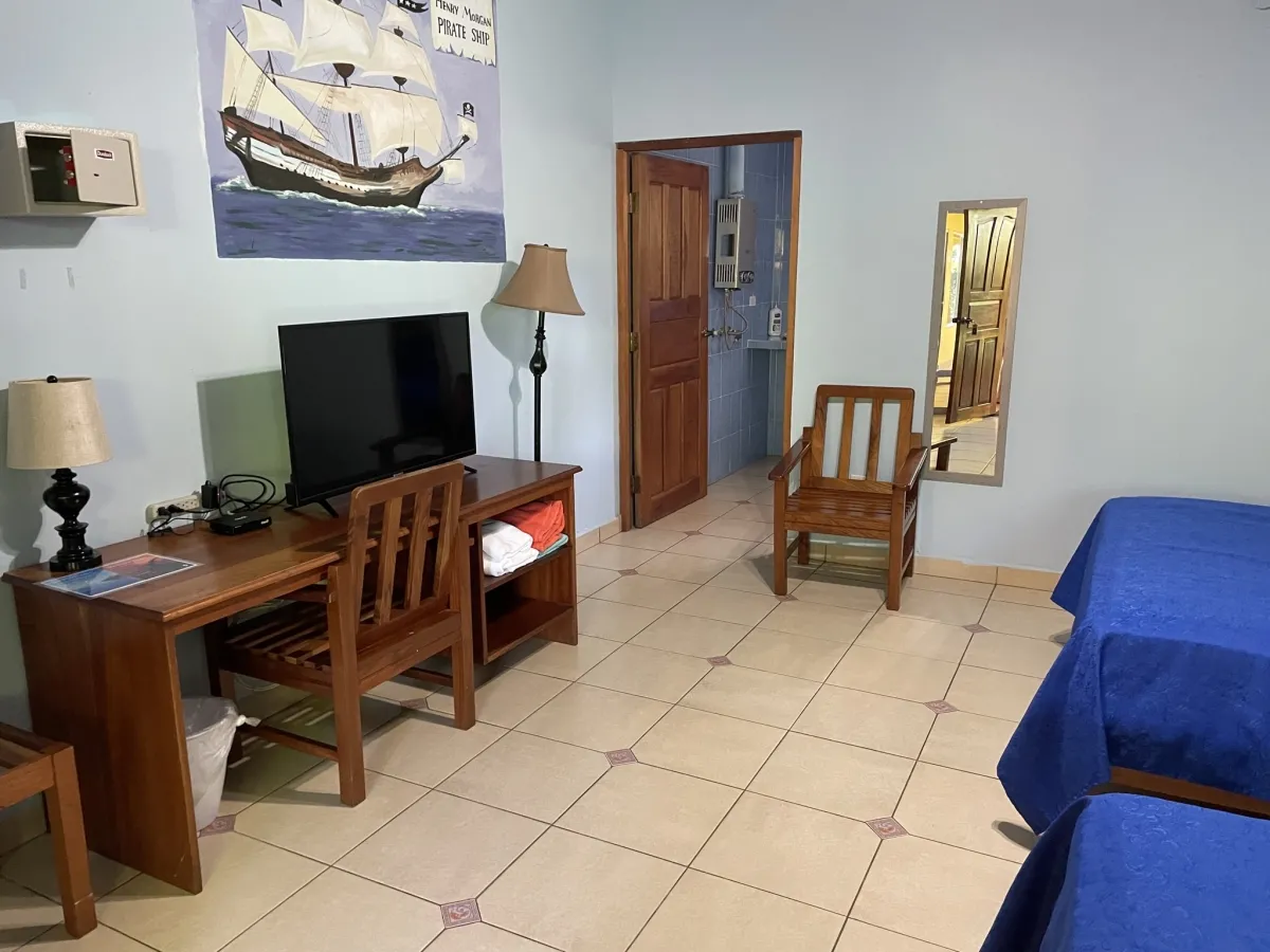 Rentable Hotel de Playa en Las Lajas