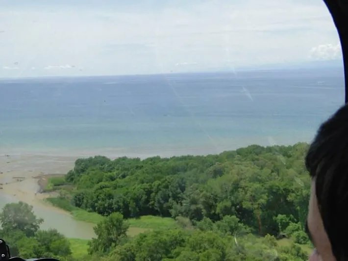 600 hectares of land around bay south of Almirante  - great development potential!