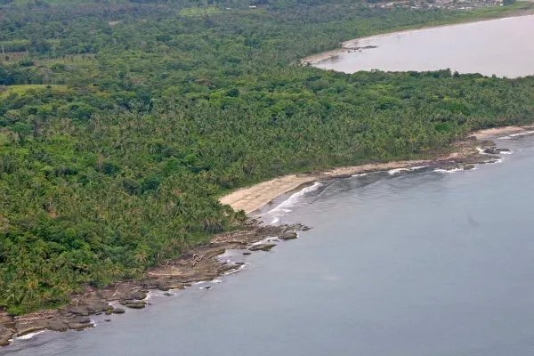 Caribbean beach front, private cove, Cocle del Norte, Colon