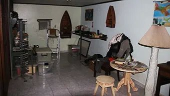 Corner lot for sale, just across the stree from the park in Llanos de Curundu