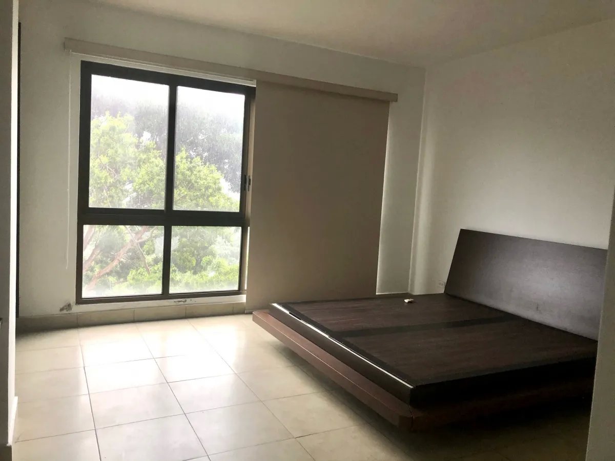 3 Bedroom Apartment with Bay views for sale in Amador Heights