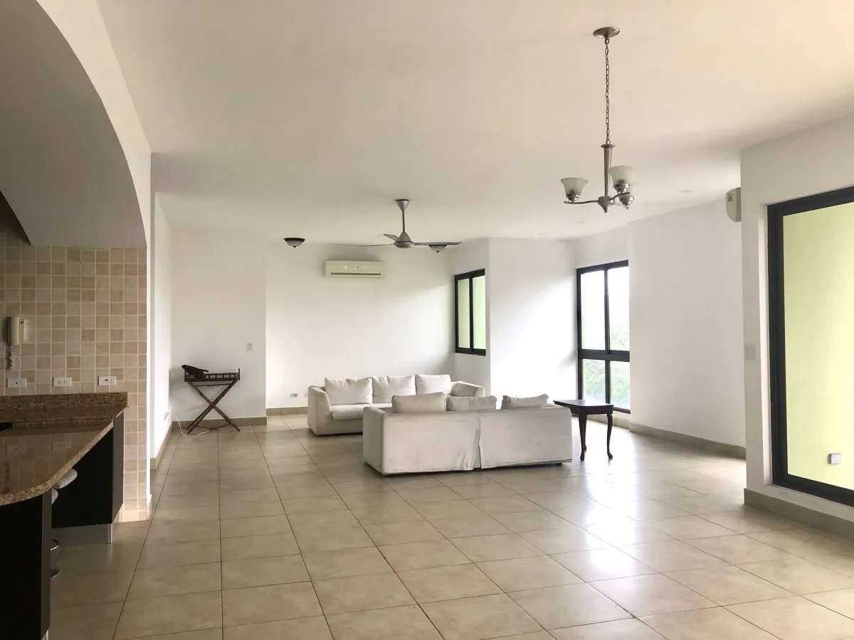 3 Bedroom Apartment with Bay views for sale in Amador Heights