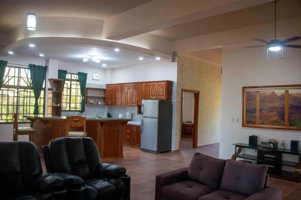 CASA A LA VENTA EN LAGO BAY