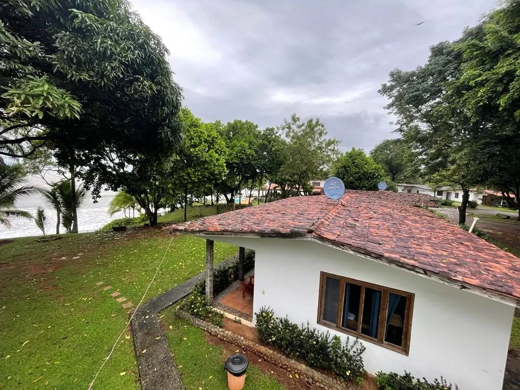 Se Vende Hotel en Playa Reina, Mariato, Veraguas