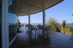 SANTA CATALINA OCEAN VIEW VILLA WITH 2 HECTARES (5 ACRES).