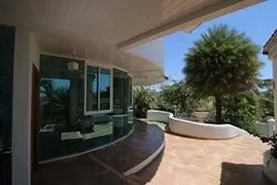 SANTA CATALINA OCEAN VIEW VILLA WITH 2 HECTARES (5 ACRES).