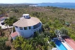SANTA CATALINA OCEAN VIEW VILLA WITH 2 H...