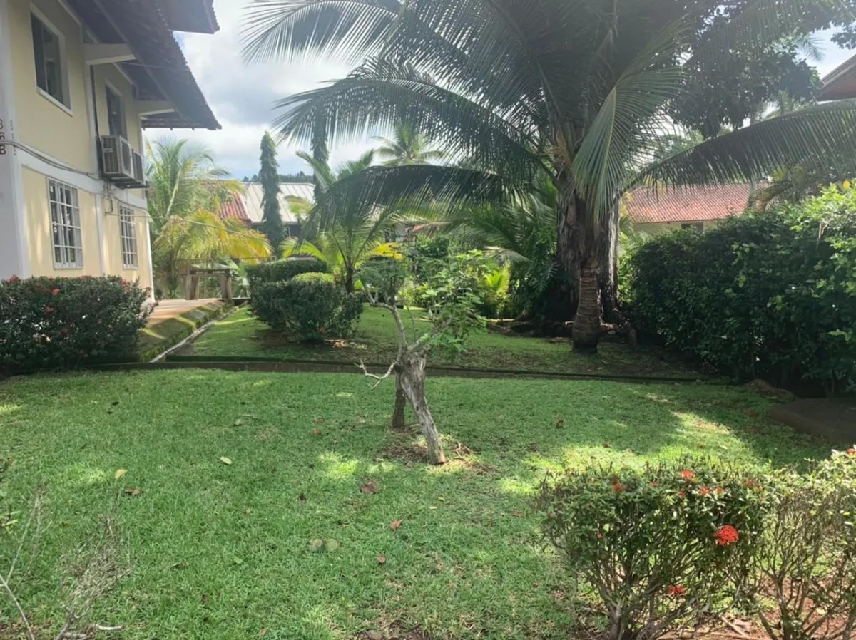 House in Albrook for rent with 3 bedrooms furnished with all services included, only $1700 per month, BARGAIN price!