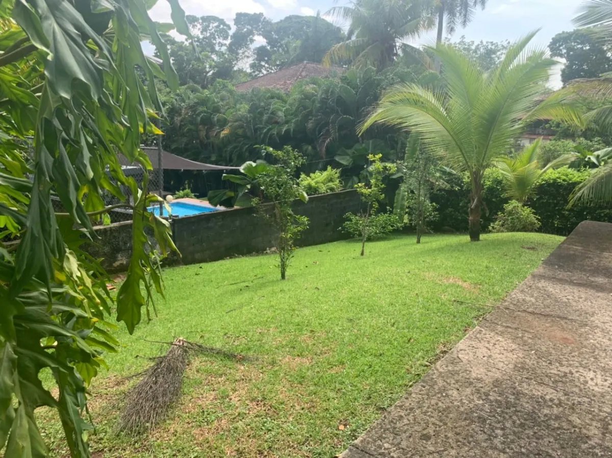 House in Albrook for rent with 3 bedrooms furnished with all services included, only $1700 per month, BARGAIN price!