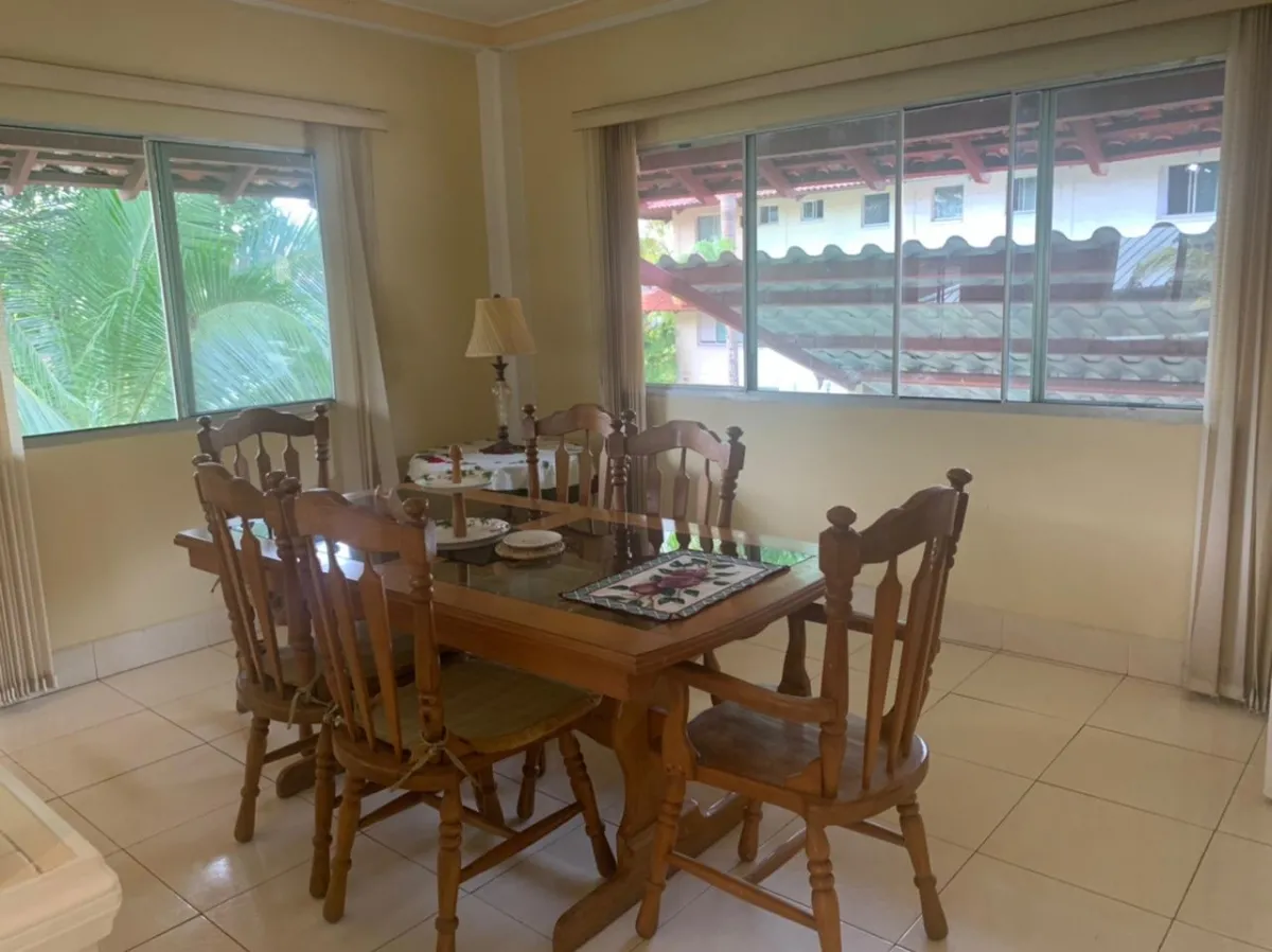 Casa en Albrook en alquiler con 3 recamaras amoblada con todos los ser...