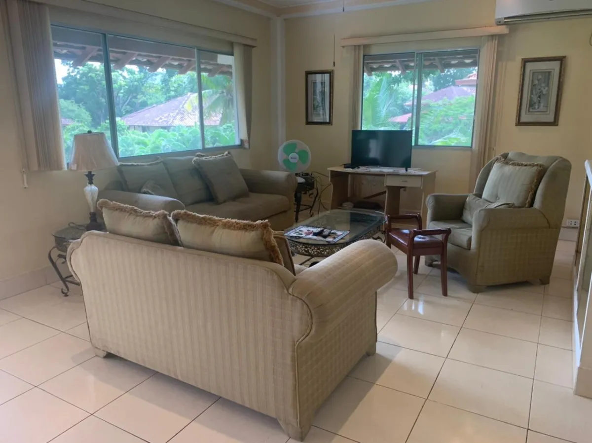 Casa en Albrook en alquiler con 3 recamaras amoblada con todos los ser...