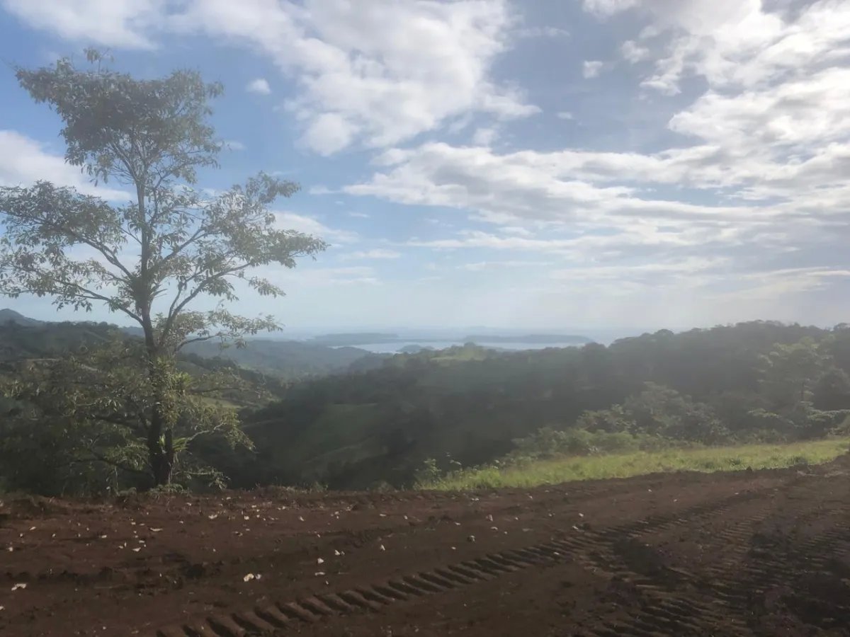 Vistas de 360° en colina con acceso a marina en Las Lajas de Tolé, Guabalá, Chiriquí