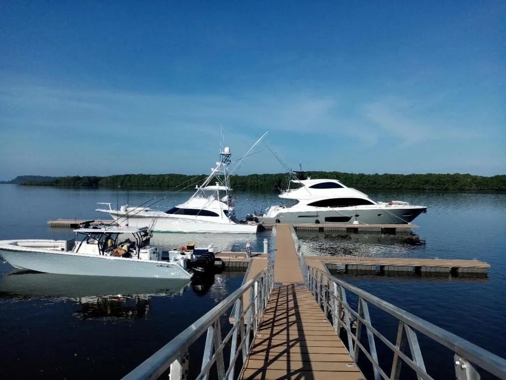 Vistas de 360° en colina con acceso a marina en Las Lajas de Tolé, Guabalá, Chiriquí