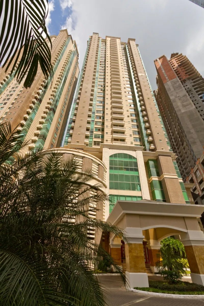 For sale penthouse in punta pacifica panama city