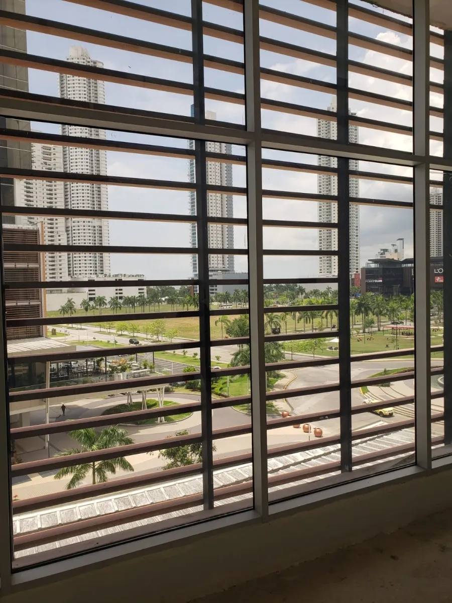 OFICINA COMERCIAL EN VENTA EN TOWN CENTER, COSTA DEL ESTE, CIUDAD DE PANAMÁ.