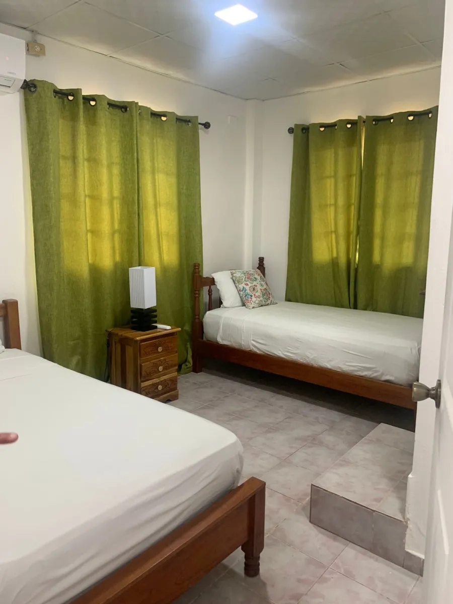 LOCAL COMERCIAL EN VENTA EN EL CENTRO DE SANTA CATALINA, VERAGUAS.