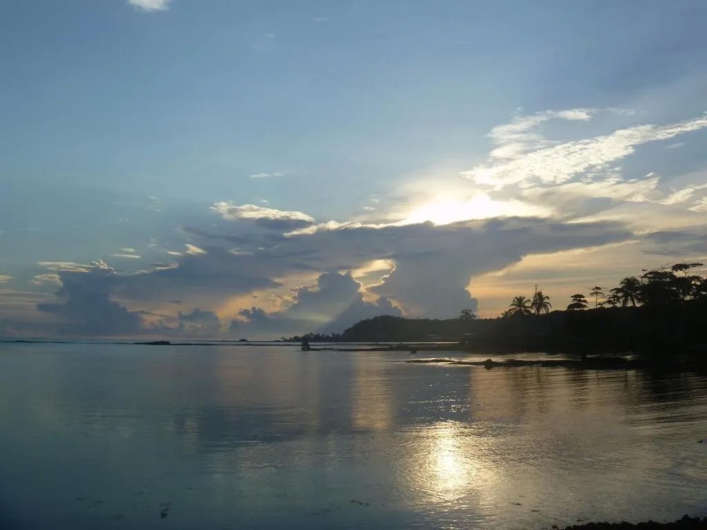 PROPERTY FOR SALE Caribbean beach front home and boat dock for sale w...